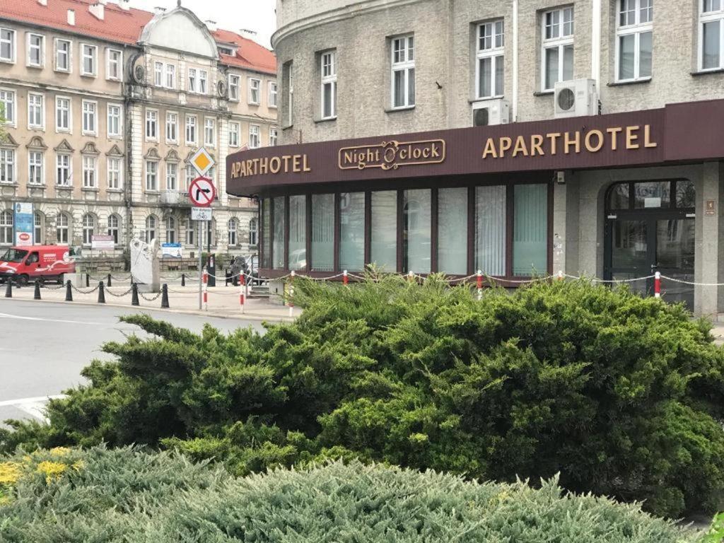 Night O'Clock Apart Premium Opole Exterior foto